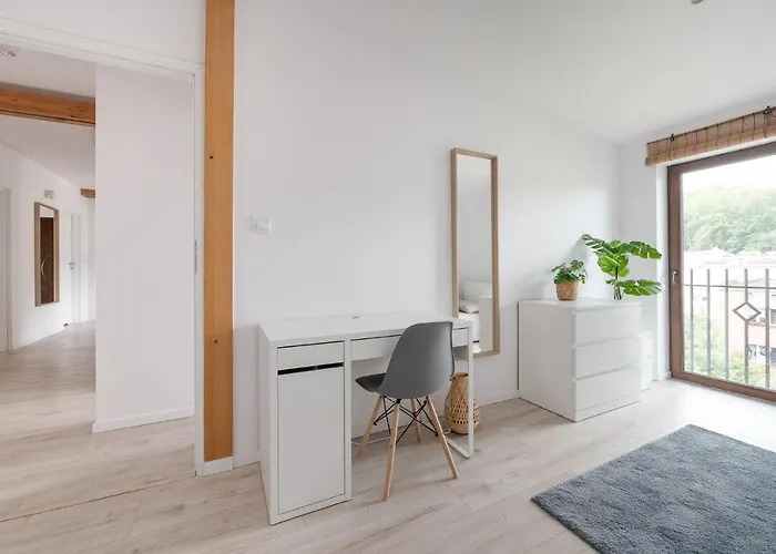 Apartmán Spacious 3city With Four Bedrooms And Desk In By Renters Gdyně